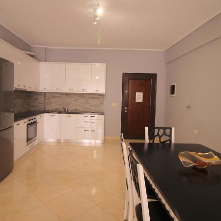 Mece Apt. Apartment Sarande Exterior photo